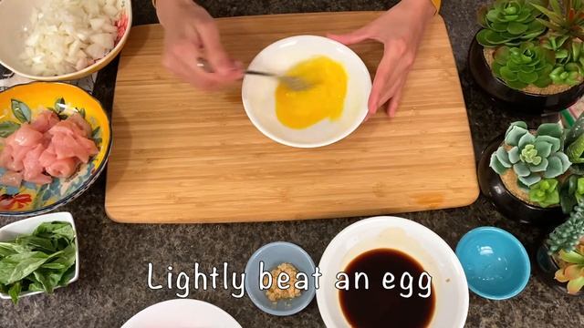 How To Make Thai Fried Rice (For Beginners) смотреть онлайн