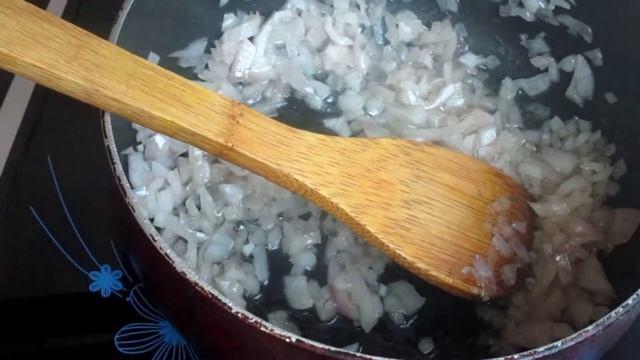 Vathal kulambu / வத்தல் குழம்பு/மணத்தக்காளி வத்தல் குழம்பு смотреть онлайн