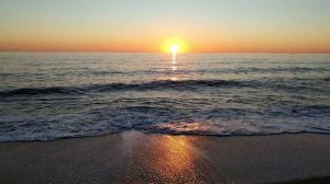 Закат и море