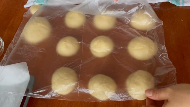 Քամած մածունով համեղ վատրուշկաներ! Вкусные ватрушки с апельсиновым вкусом! смотреть онлайн