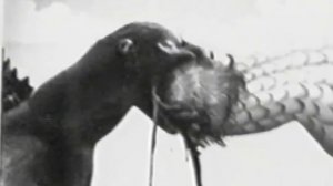 УЖАСАЮЩИЙ ИНЦИДЕНТ С КОСТЮМОМ ГОДЗИЛЛЫ | The Man In The Suit