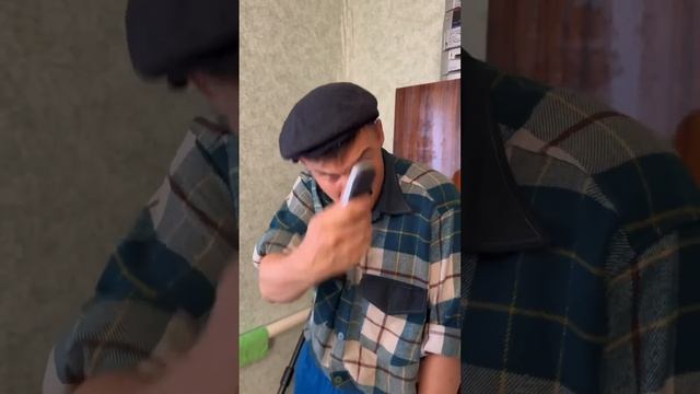 ТВОЙ БАТЯ ВО ВРЕМЯ ГРОЗЫ😂#shorts смотреть онлайн