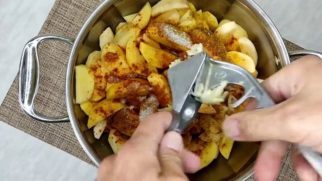 Картошка по деревенски. Вперëд и с песней! Rustic potatoes смотреть онлайн