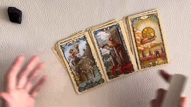 ЧТО ОНА СКРЫВАЕТ? ЕЕ ТАЙНЫЕ МЫСЛИ. ТАРО ДЛЯ МУЖЧИН. РАСКЛАД ДЛЯ МУЖЧИН смотреть онлайн