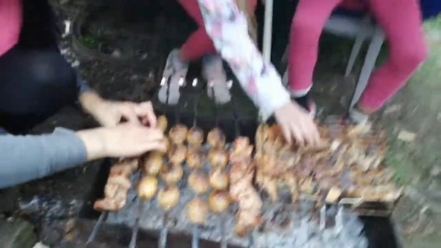 День рождения мамы Шашлык на фазенде смотреть онлайн