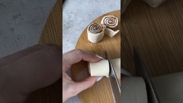 Булочки с корицей СИННАБОН! Самый простой рецепт БУЛОЧЕК! CINNABON смотреть онлайн