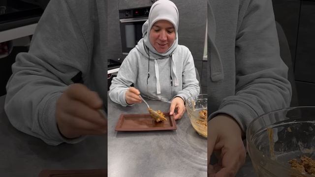 👆Besser als die Dubai Schokolade 🍫🤤 #elifooooo #food #shortsvideo #lecker #dessert #nasanadana смотреть онлайн