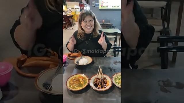 REKOMENDASI TEMPAT MAKAN DI REST AREA TERBAIK SE INDONESIA, KM 260B BANJARATMA - RM Mantap H. Roni смотреть онлайн