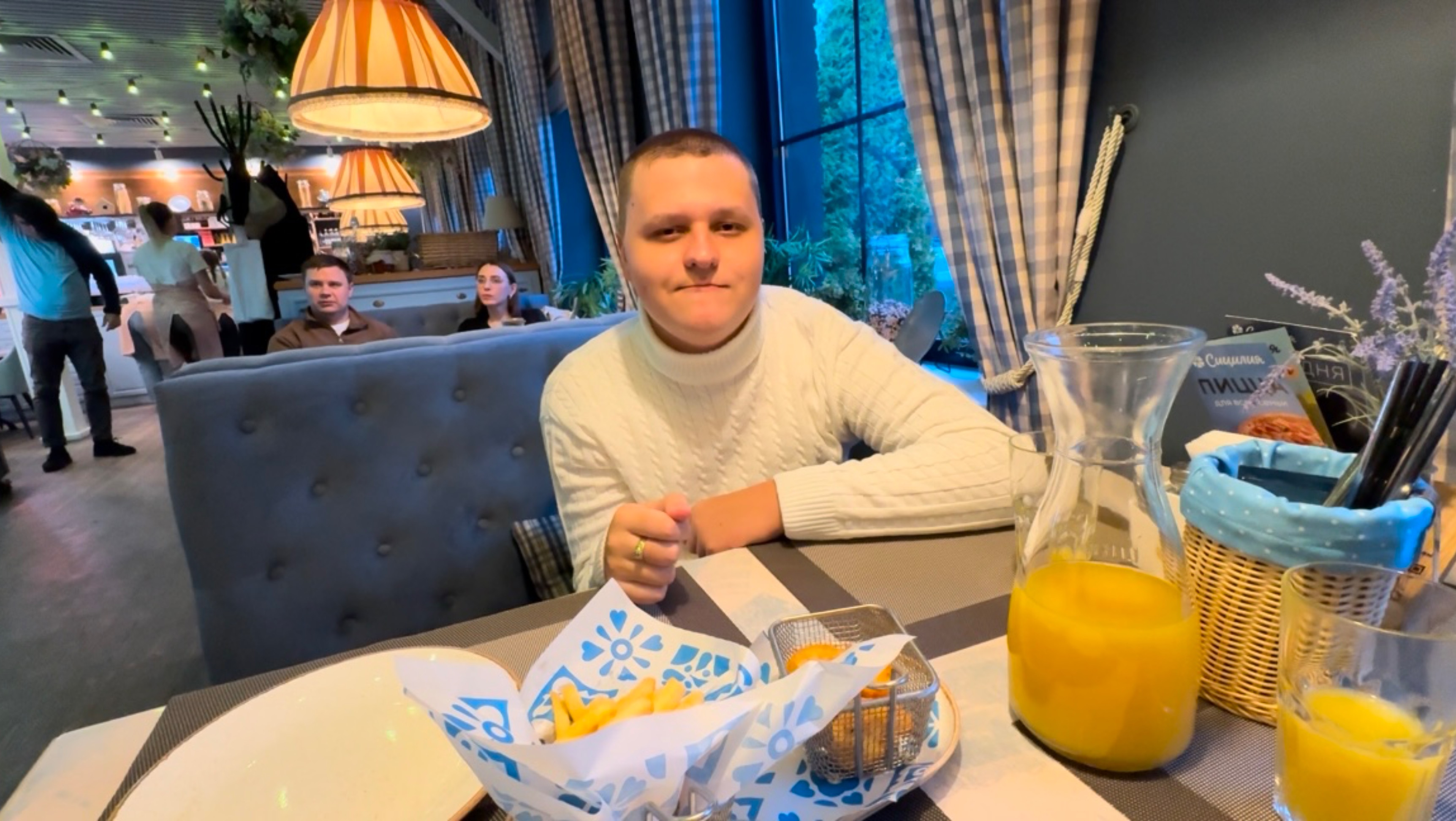 Наш ремонт продолжается. Установили сантехнику, зеркало. Сходили с Владом в Сицилию ♥️ смотреть онлайн