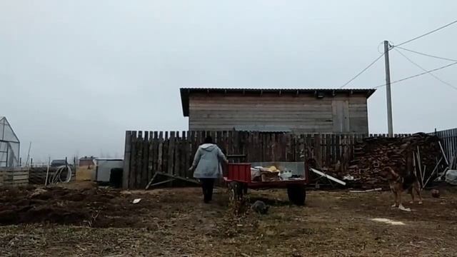 Психанули и наготовили с мужем.Уборка во дворе. смотреть онлайн
