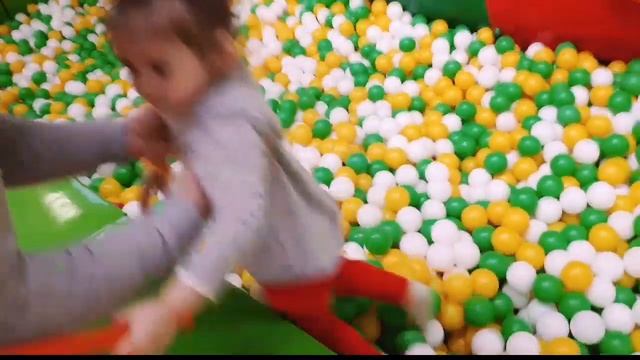 🔊ВИДЕО БАРОИ КУДАКОН, НИЛУФАР ДАР ХОНАИ КУДАКОНА!🐇 смотреть онлайн