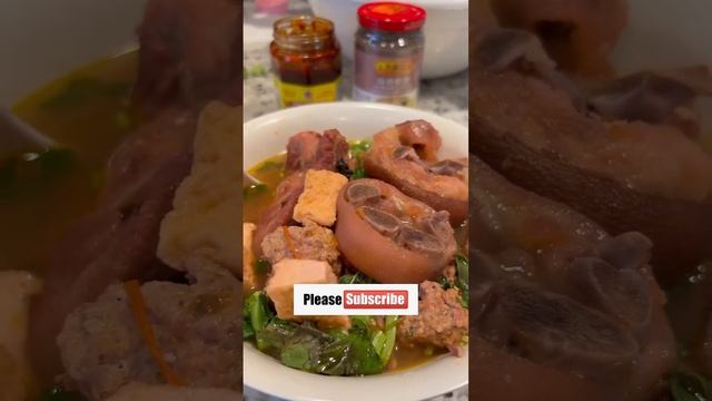 Delicious Vietnamese Soup! #vietnam #bun #soup #foodie #homemade #home-cooking #yummy смотреть онлайн