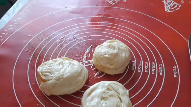 СЛОЕНЫЕ ХРУСТЯЩИЕ ЛЕПЕШКИ.  КАТЛАМА.