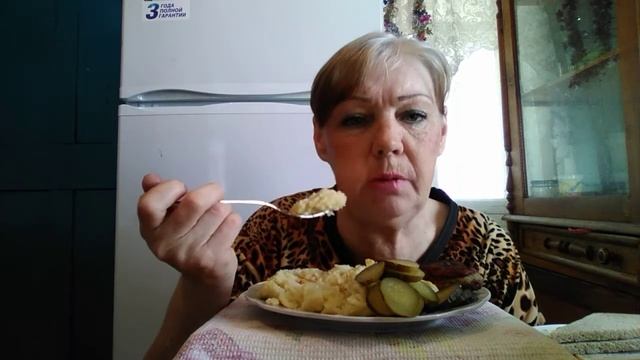 #Мукбанг Russia #Обед #Котлеточка #пюре картофельная👍😋🍴☕️#food #mukbang смотреть онлайн