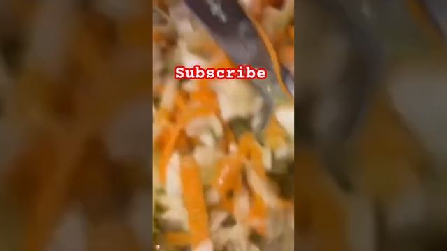Салат из капусты и моркови #shorts смотреть онлайн