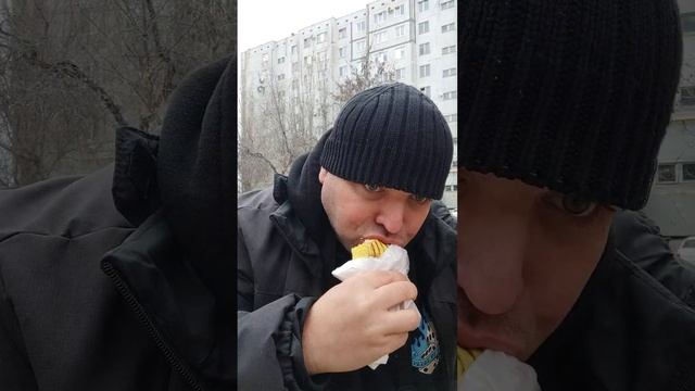 ОБЖОР Шаурма с колбасой Пепперони смотреть онлайн