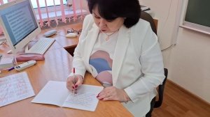 Медиавизитка учителя русского языка и литературы на конкурс "Учитель года-2025"