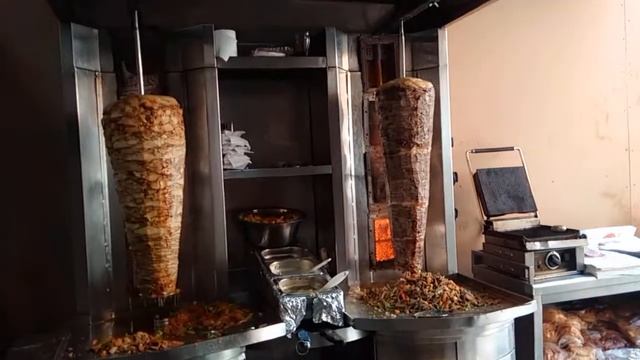 Lebanese Fast Food in Cairo, Egypt "Еда На Бегу" Кайро, Египет смотреть онлайн