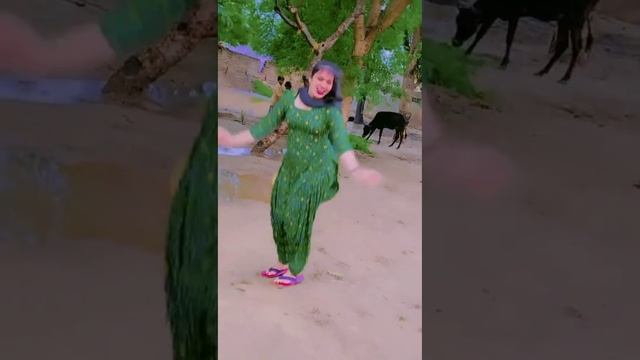 Desi Village Girl Amazing Hot Dance смотреть онлайн