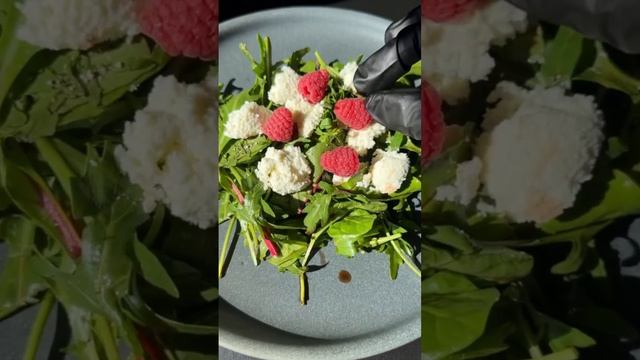 САЛАТ С МАЛИНОЙ смотреть онлайн