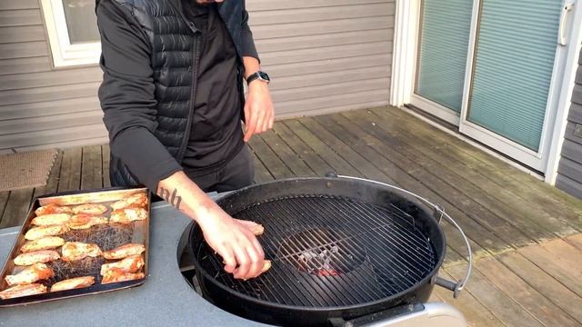 Vortex Chicken Wings on a Weber Kettle Grill смотреть онлайн
