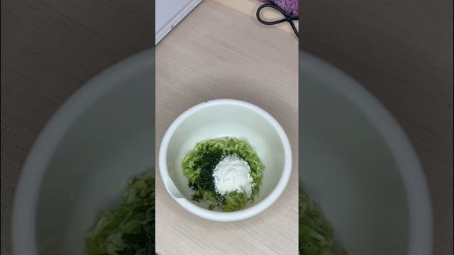 Оладушки из кабачков смотреть онлайн
