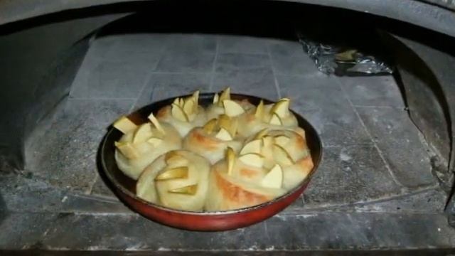 Выпечка в Помпейской Печи