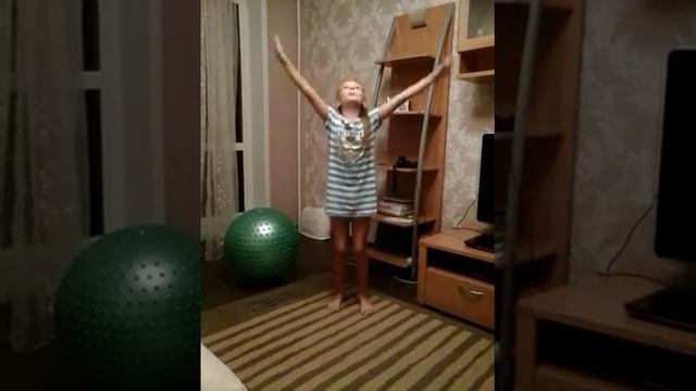Я смотрю на макароны смотреть онлайн