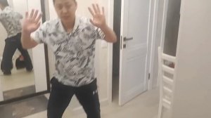 ТЕПЕРЬ В НАШЕЙ КВАРТИРЕ ЖИВУТ ЛЬВЫ  Шиндр Мындр  @ShindrMindr_Official