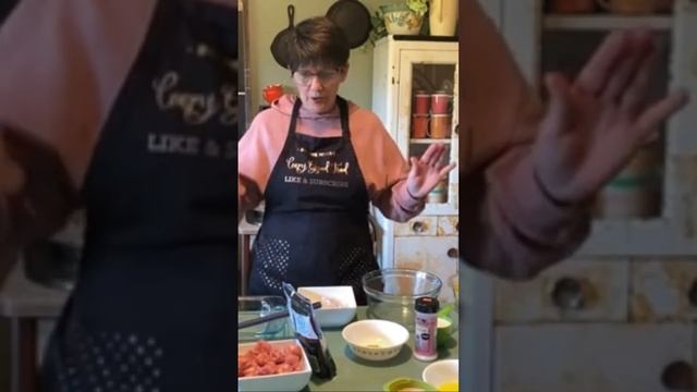 EASY Ruebon casserole with sausage смотреть онлайн