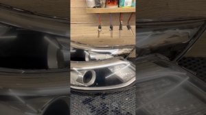 KIA Rio замена штатных линз на светодиодные MTF Cyberlight 3»