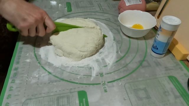 Лодочки с ветчиной и помидорами, на творожном тесте. смотреть онлайн