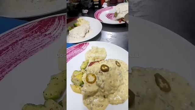 Grilled Chicken With Jalapeno Sauce-Tarragon Sauce-Mushroom Sauce#shortsfeed #youtubeshorts #shorst смотреть онлайн