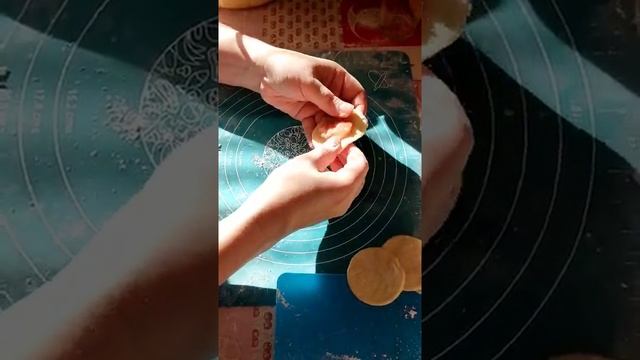 пельмени и вареники с мясом, в чём разница.. смотреть онлайн