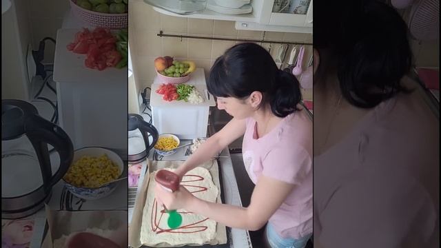 Пицца домашняя. Нет Ничего Вкуснее😊 смотреть онлайн