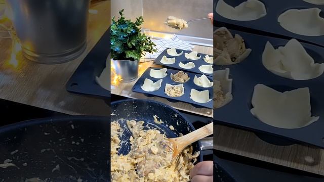 Жульєн з куркою і грибами, простий рецепт, деталі в описі смотреть онлайн