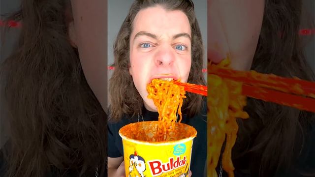 Spicy Cheese Taki Ramen!? 🥵 смотреть онлайн
