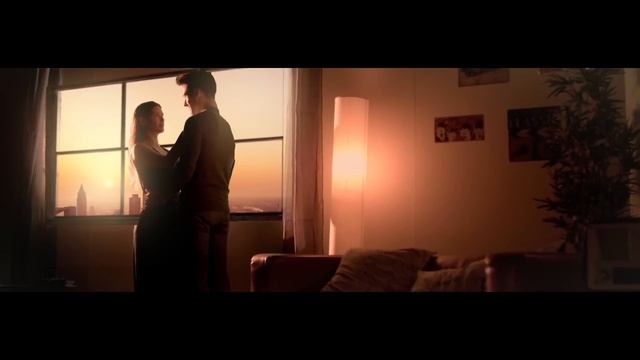 La Oreja de Van Gogh - Diciembre (Official Video) смотреть онлайн