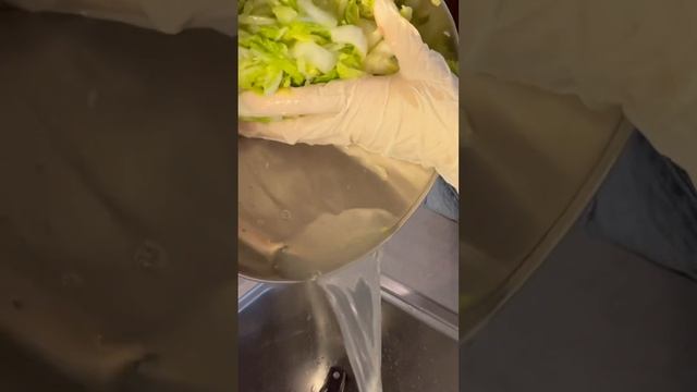 Today we’re having corn shrimp, chicken cabbage salad and pepper pork belly 🍤🌶️ #shorts #cooking смотреть онлайн