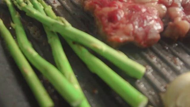 Australian Rib Eye Steak (Cinematic B ROLL) смотреть онлайн