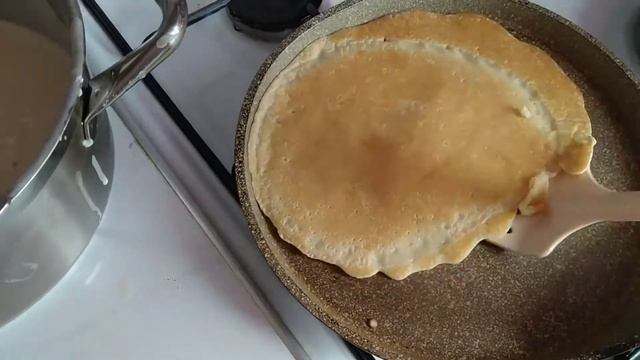 ГОТОВИМ БЛИНЧИКИ #shorts смотреть онлайн