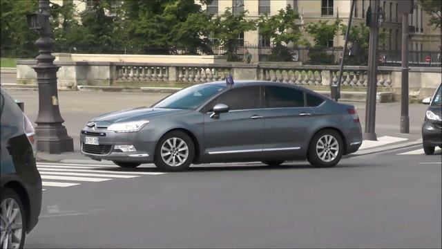 Undercover policecars and motorcycle responding CODE3 in Paris! #1576 смотреть онлайн