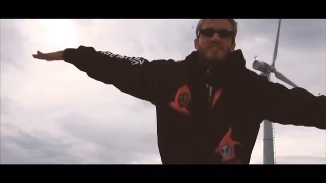 Bitch Lasagna In Alphabetical order смотреть онлайн