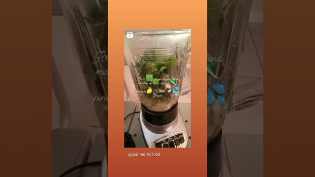 a 🟩 veggie blend mixture of 🍀 celery 🥬 spinach 🍋 Cilantro 🥥💦 Ginger смотреть онлайн
