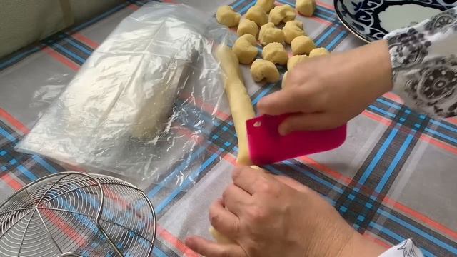 КУМИР КУМИР ПАТИР БУГИРСОК БУВИЛАРИМ ТАЙЕРЛАШГАН 😊😋🌸🌺🌷АЙЕМИЛАР МУБОРАК 💐 смотреть онлайн