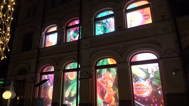 «Окна в сказку» — улица Кузнецкий Мост, дом 139, строение 1 (доходный дом Третьяковых)(фестиваль «Го смотреть онлайн