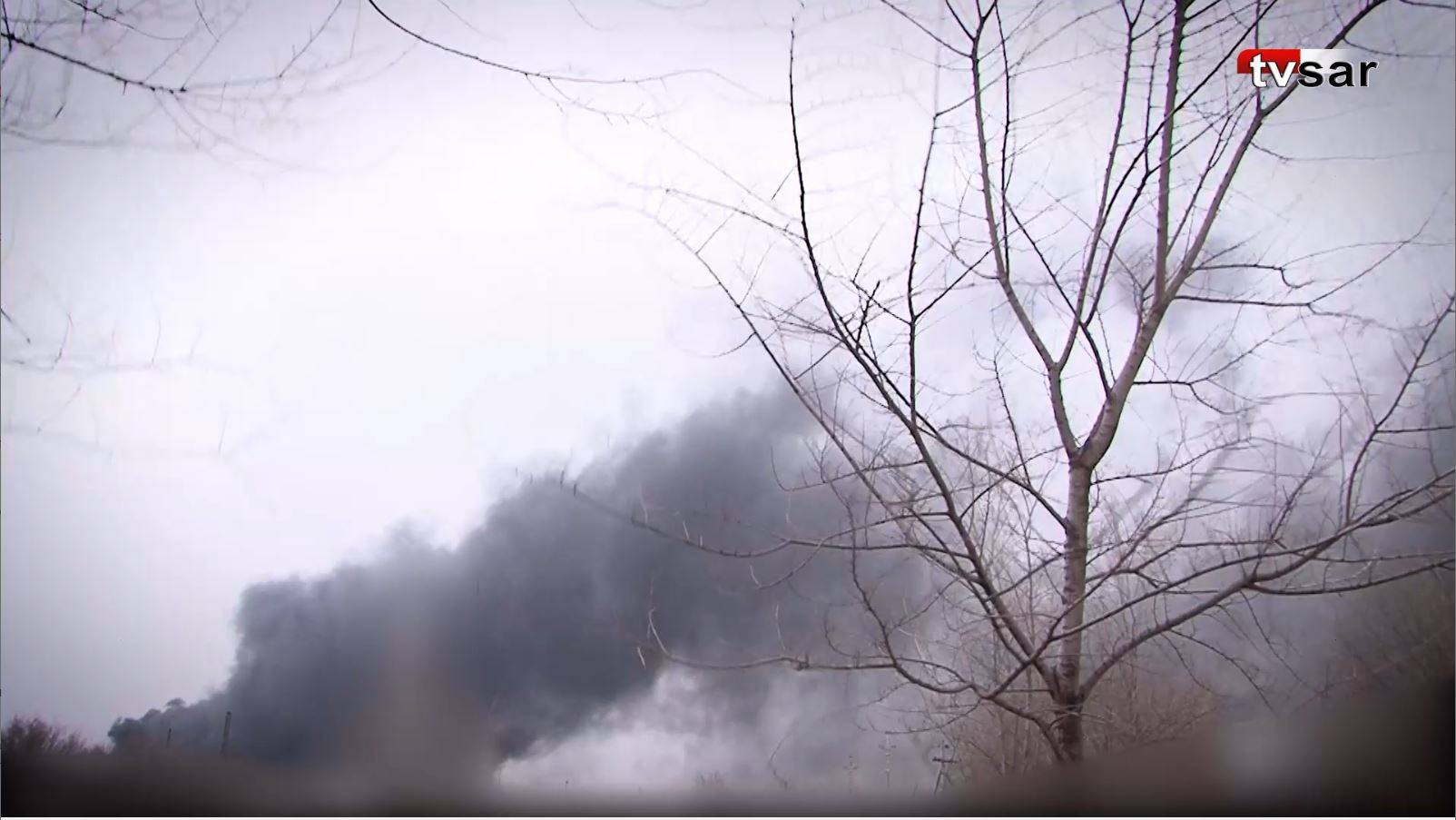 Пожар после атаки БПЛА. Жители Энгельса: «Насморк, горло болит» смотреть онлайн