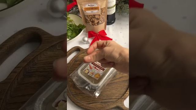 Три закуски с ремесленными паштетами МясновЪ смотреть онлайн