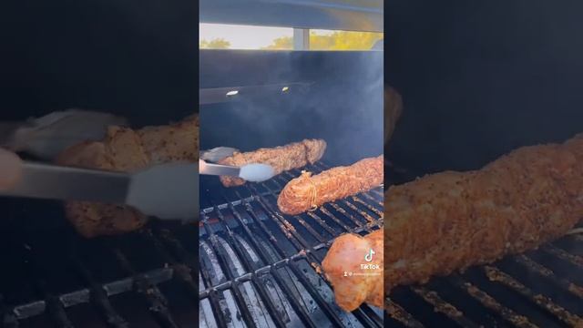 BEST Way to smoke/marinade pork tenderloin. #pitbossgrills #porktenderloin #shorts #smokedmeat #f смотреть онлайн