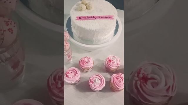 Rafaello cake💖with cupcakes and cakepops💖#shorts #cakedesign #cakes #sufiscakery смотреть онлайн